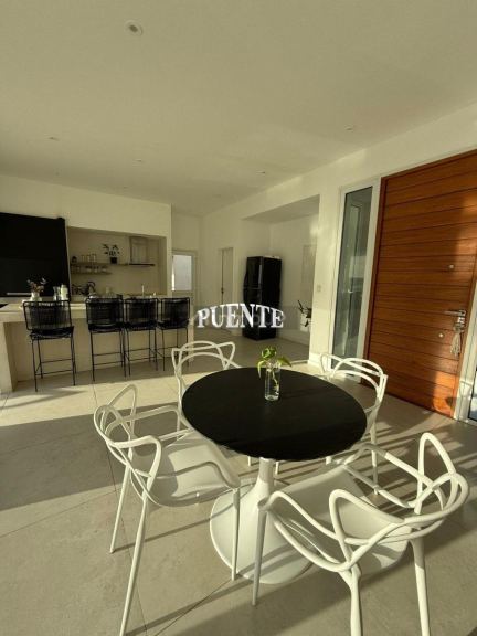 Casa en Venta en San Vicente, G.B.A. Zona Sur