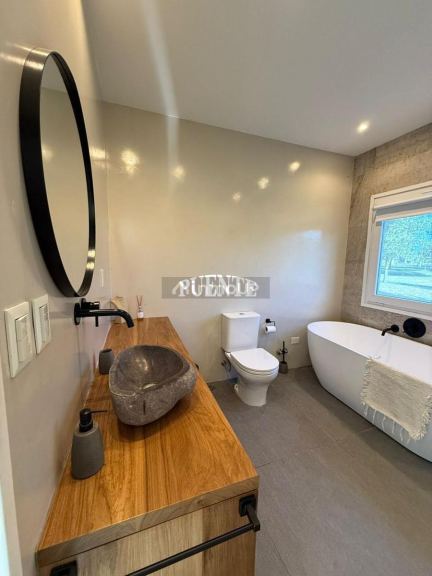 Casa en Venta en San Vicente, G.B.A. Zona Sur