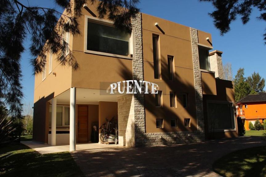 Casa en Alquiler en Esteban Echeverria, G.B.A. Zona Sur