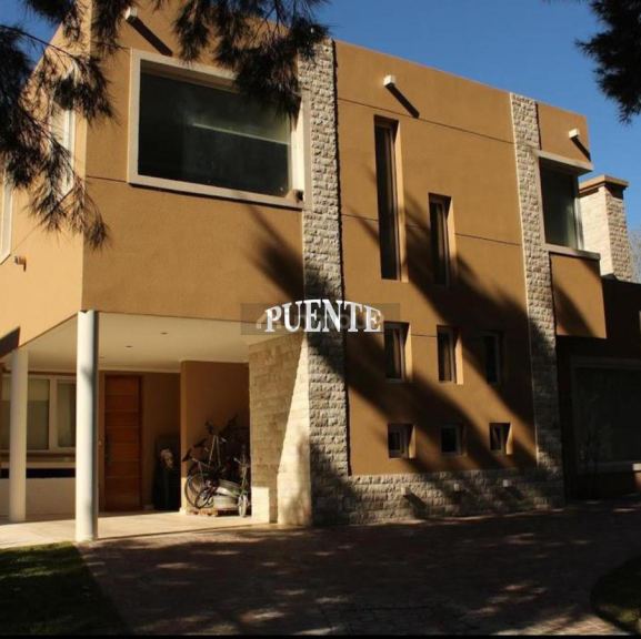 Casa en Alquiler en Esteban Echeverria, G.B.A. Zona Sur