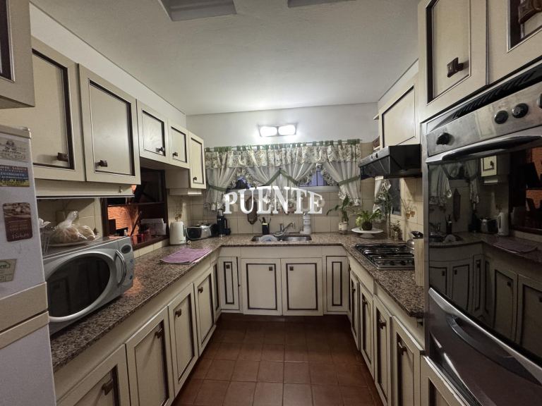 Casa en Venta en Lomas de Zamora, G.B.A. Zona Sur