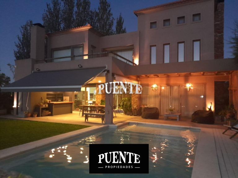 Casa en Venta en Esteban Echeverria, G.B.A. Zona Sur
