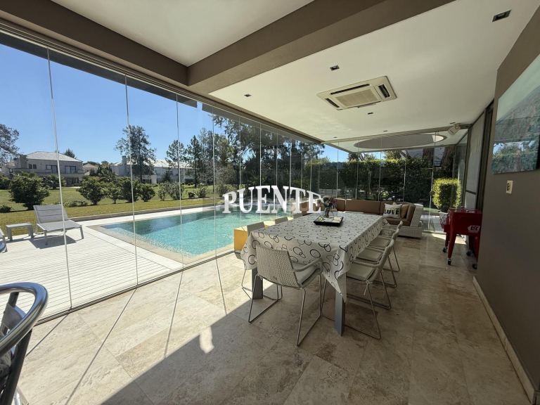 Casa en Venta en Esteban Echeverria, G.B.A. Zona Sur