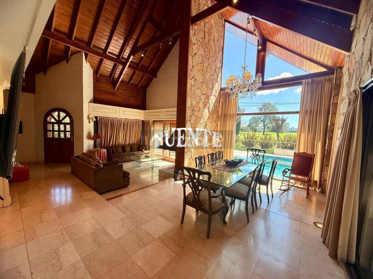 Casa en Venta en Esteban Echeverria, G.B.A. Zona Sur