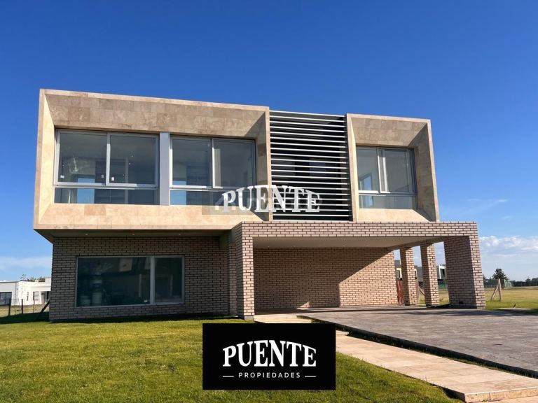 Casa en Venta en Esteban Echeverria, G.B.A. Zona Sur