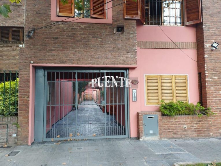 P H en Venta en Lomas de Zamora, G.B.A. Zona Sur