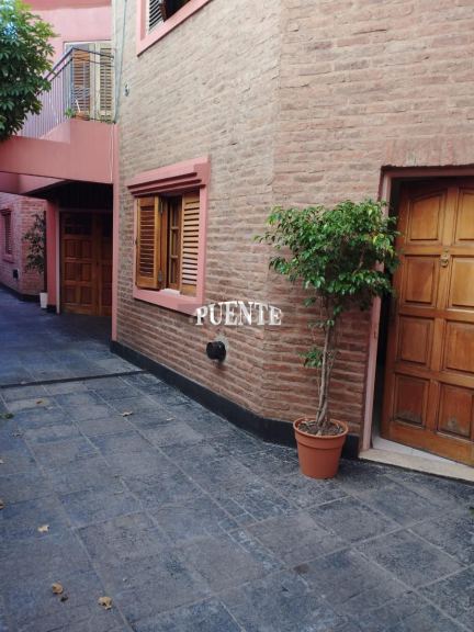 P H en Venta en Lomas de Zamora, G.B.A. Zona Sur