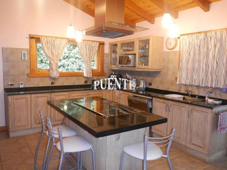 Casa en Venta en Villa La Angostura, Neuquen