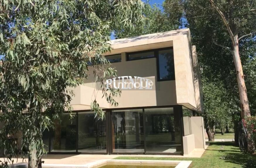 Casa en Venta en Esteban Echeverria, G.B.A. Zona Sur