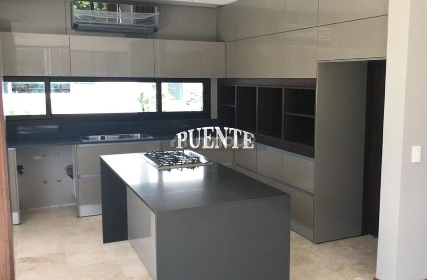 Casa en Venta en Esteban Echeverria, G.B.A. Zona Sur