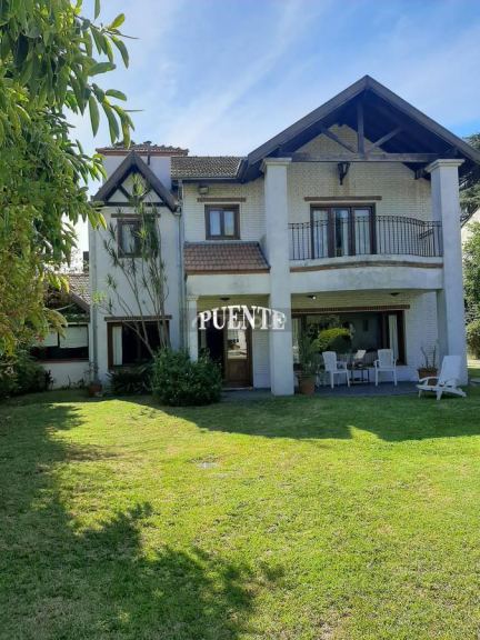 Casa en Venta en Almirante Brown, G.B.A. Zona Sur