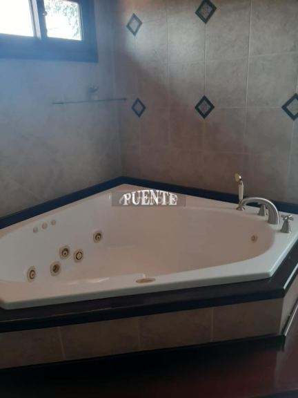 Casa en Venta en Almirante Brown, G.B.A. Zona Sur