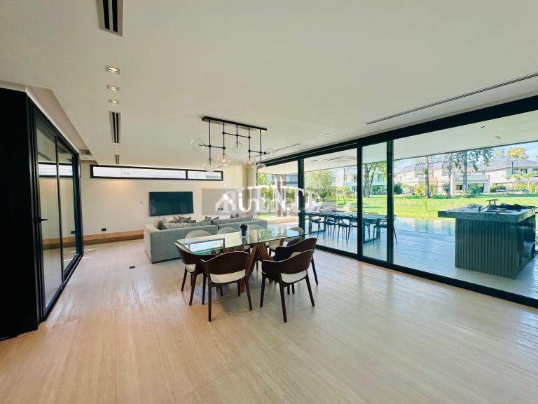 Casa en Alquiler en Esteban Echeverria, G.B.A. Zona Sur
