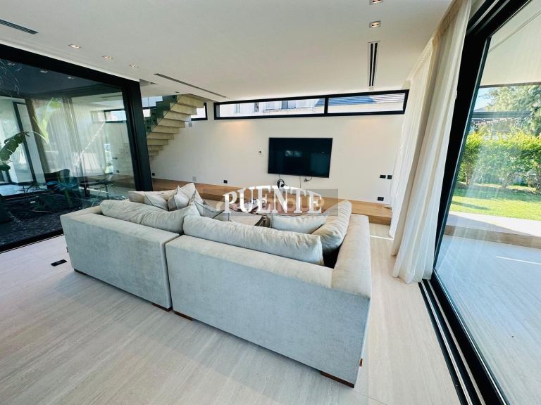 Casa en Alquiler en Esteban Echeverria, G.B.A. Zona Sur