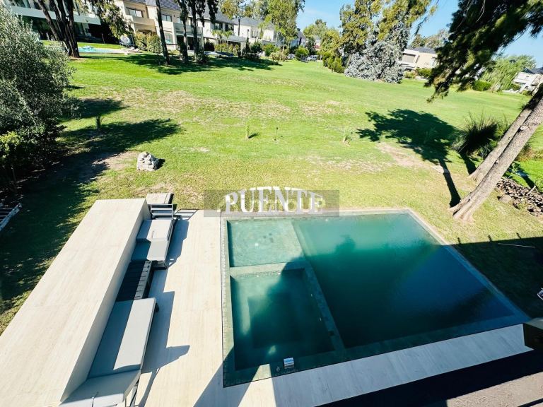 Casa en Alquiler en Esteban Echeverria, G.B.A. Zona Sur