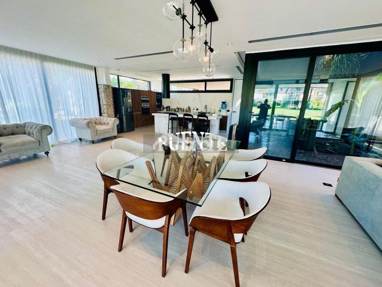 Casa en Alquiler en Esteban Echeverria, G.B.A. Zona Sur