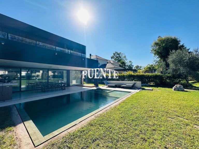 Casa en Alquiler en Esteban Echeverria, G.B.A. Zona Sur