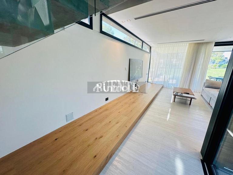 Casa en Alquiler en Esteban Echeverria, G.B.A. Zona Sur