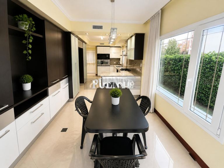 Casa en Venta en Ezeiza, G.B.A. Zona Sur