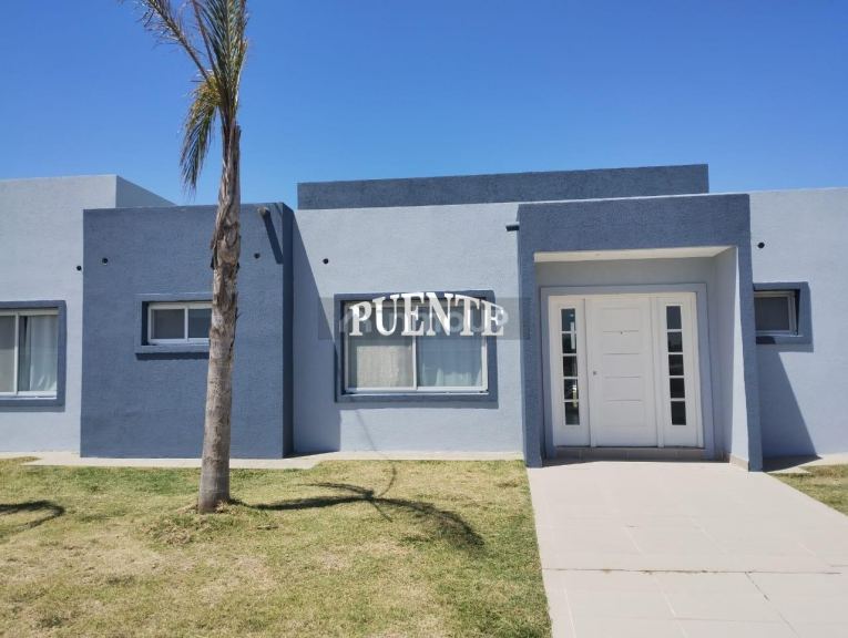 Casa en Alquiler en Esteban Echeverria, G.B.A. Zona Sur