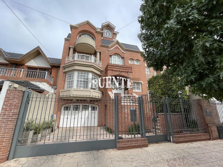 Casa en Venta en Lomas de Zamora, G.B.A. Zona Sur