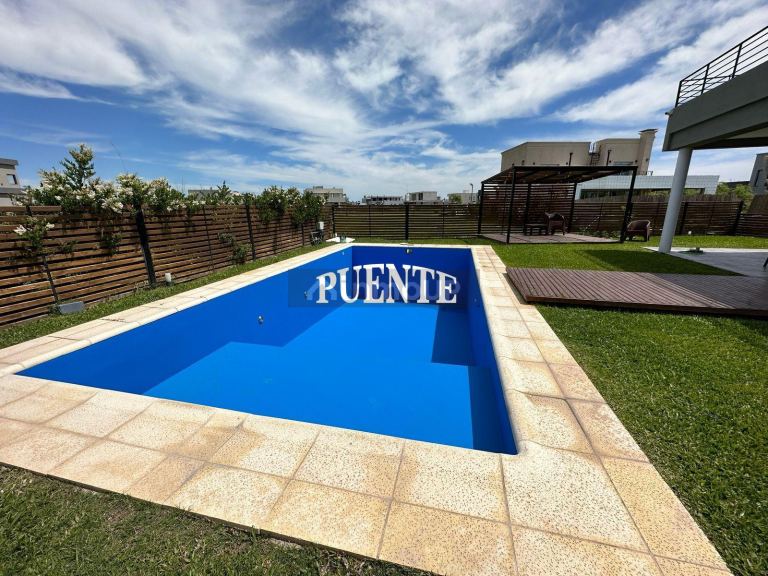 Casa en Alquiler Temporario en Esteban Echeverria, G.B.A. Zona Sur