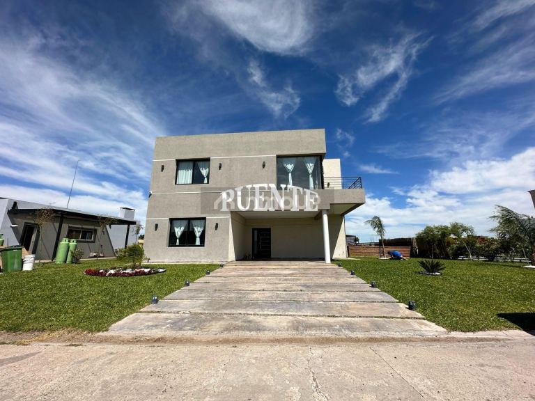 Casa en Alquiler Temporario en Esteban Echeverria, G.B.A. Zona Sur