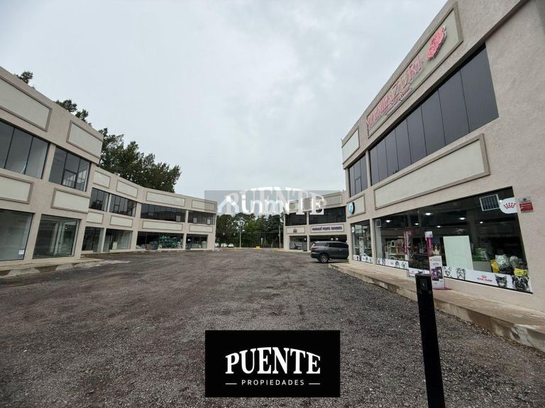 Oficina en Alquiler en Ezeiza, G.B.A. Zona Sur