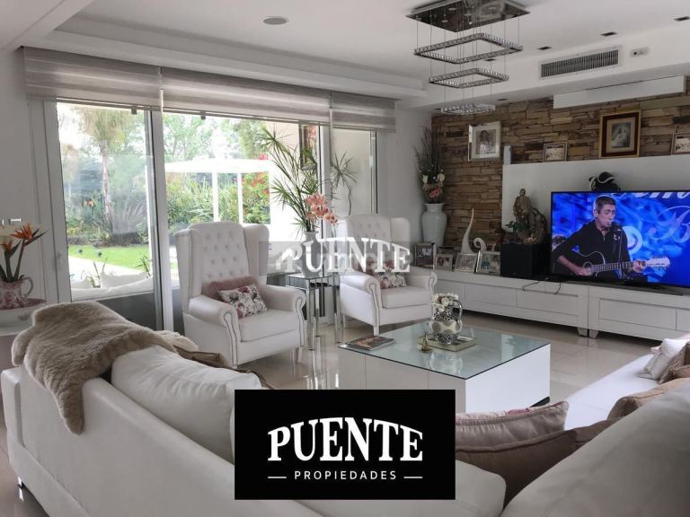 Casa en Venta en Esteban Echeverria, G.B.A. Zona Sur