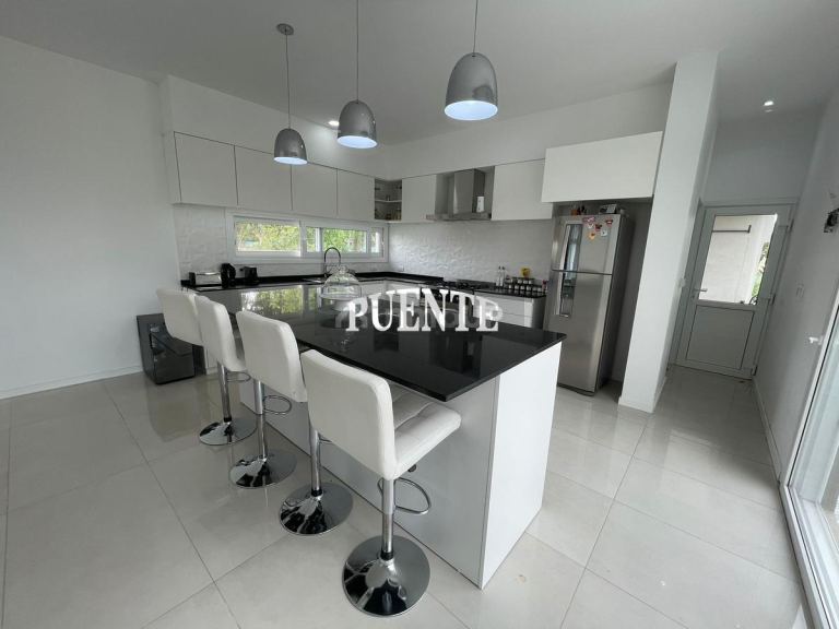 Casa en Venta en San Vicente, G.B.A. Zona Sur