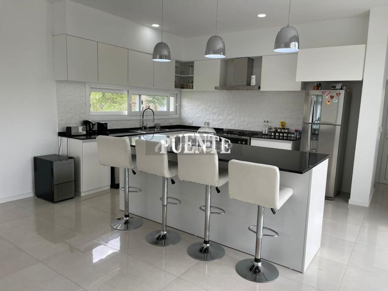 Casa en Venta en San Vicente, G.B.A. Zona Sur