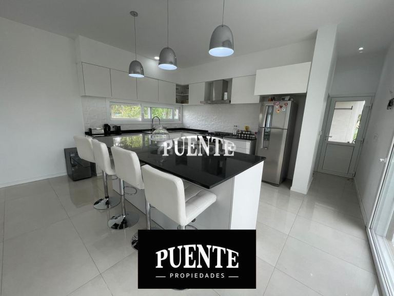 Casa en Venta en San Vicente, G.B.A. Zona Sur