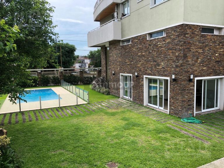 Departamento en Alquiler en Lomas de Zamora, G.B.A. Zona Sur