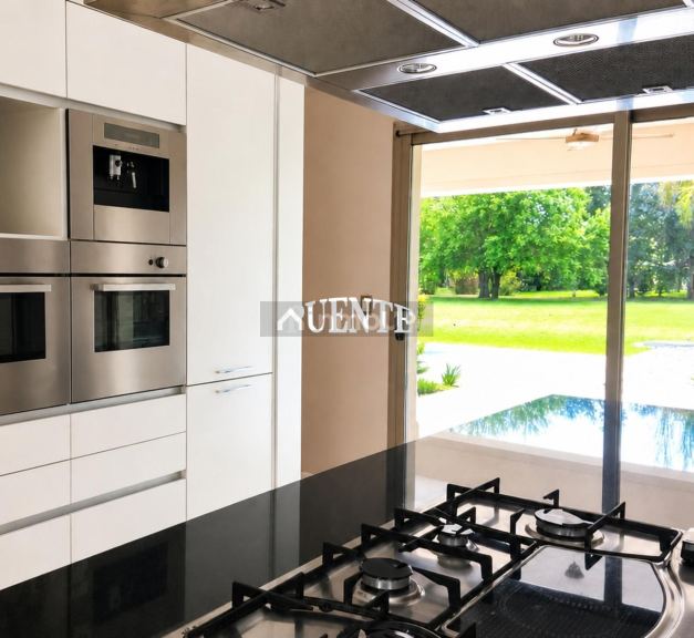Casa en Alquiler en Esteban Echeverria, G.B.A. Zona Sur