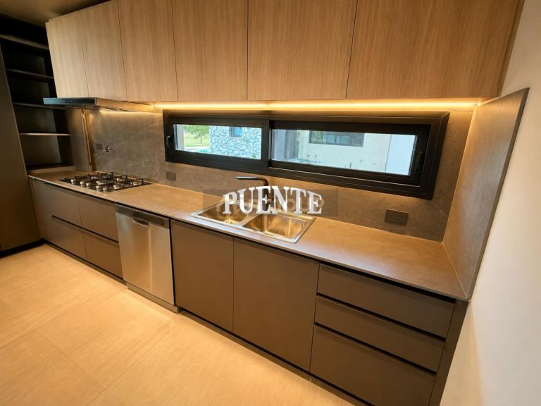 Casa en Venta en Ezeiza, G.B.A. Zona Sur