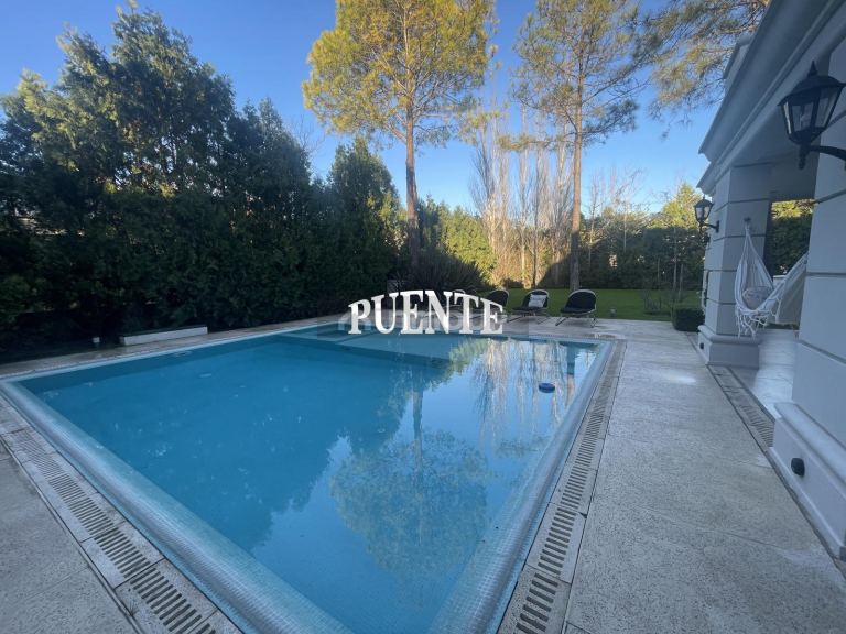 Casa en Venta en Almirante Brown, G.B.A. Zona Sur