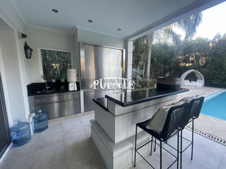 Casa en Venta en Almirante Brown, G.B.A. Zona Sur