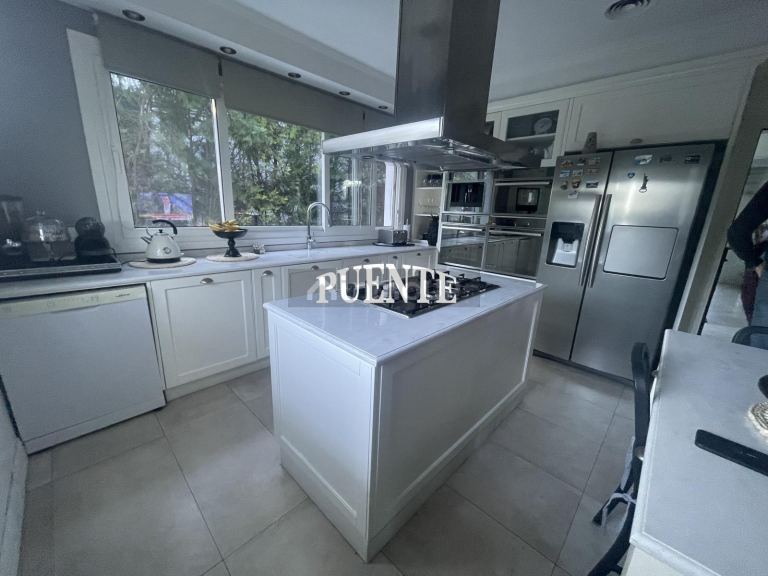 Casa en Venta en Almirante Brown, G.B.A. Zona Sur