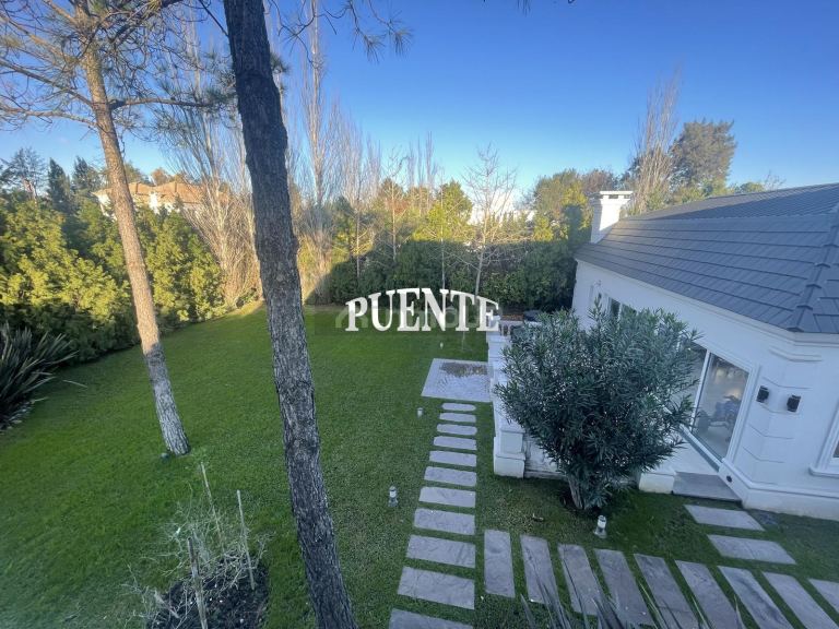 Casa en Venta en Almirante Brown, G.B.A. Zona Sur