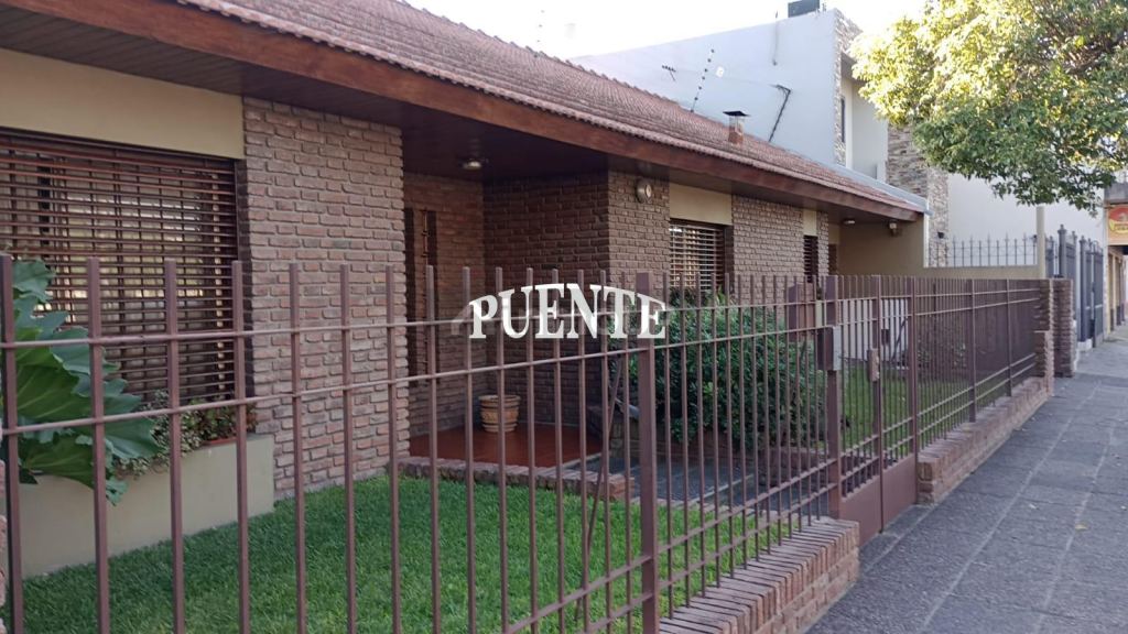 Casa en Venta en Lomas de Zamora, G.B.A. Zona Sur