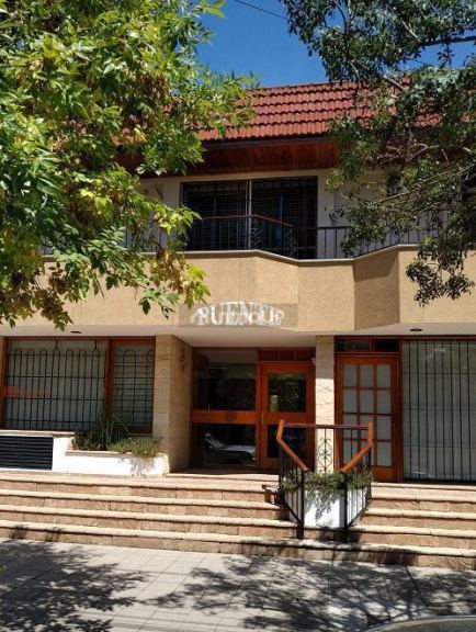 Cochera en Alquiler en Lomas de Zamora, G.B.A. Zona Sur