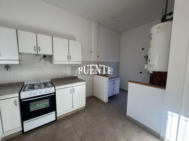 P H en Venta en Lomas de Zamora, G.B.A. Zona Sur