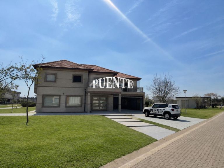 Casa en Venta en Ezeiza, G.B.A. Zona Sur