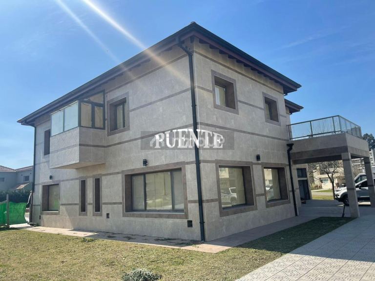 Casa en Venta en Ezeiza, G.B.A. Zona Sur