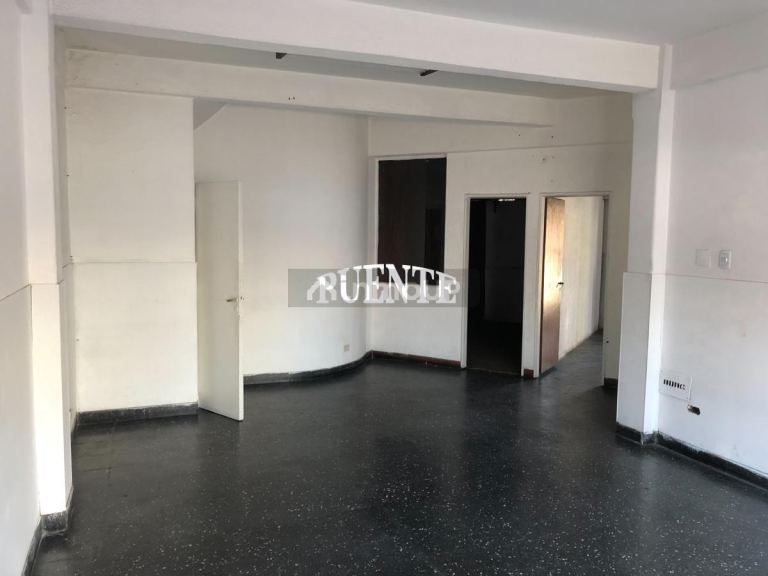 Local Comercial en Alquiler en Lomas de Zamora, G.B.A. Zona Sur