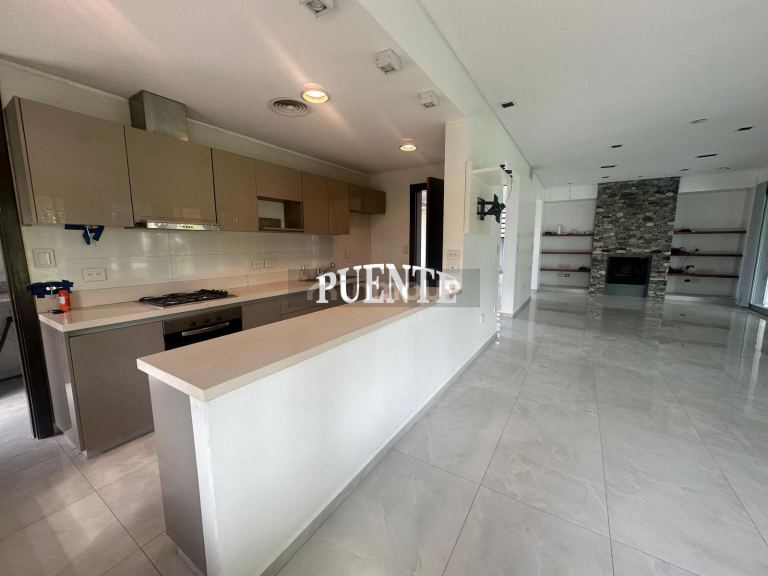 Casa en Venta en Esteban Echeverria, G.B.A. Zona Sur
