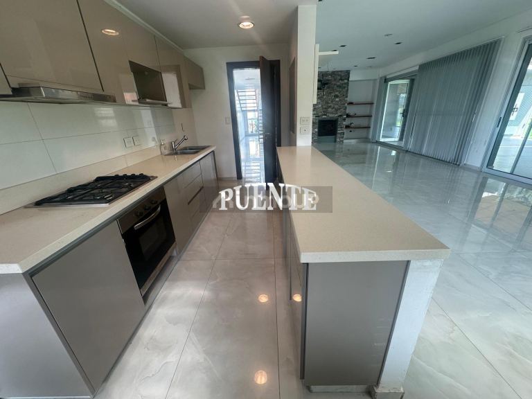 Casa en Venta en Esteban Echeverria, G.B.A. Zona Sur
