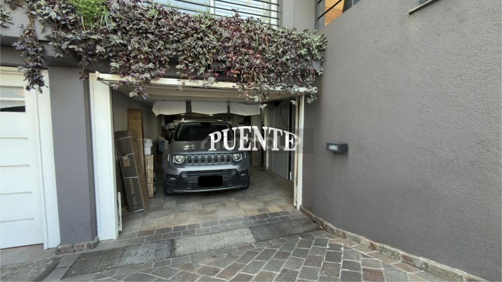 P H en Venta en Lomas de Zamora, G.B.A. Zona Sur