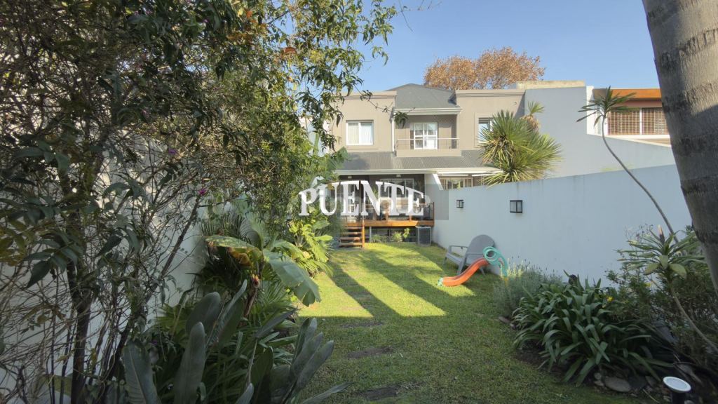 P H en Venta en Lomas de Zamora, G.B.A. Zona Sur