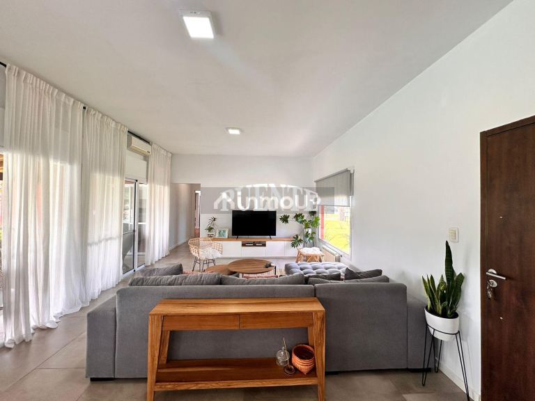 Casa en Venta en San Vicente, G.B.A. Zona Sur